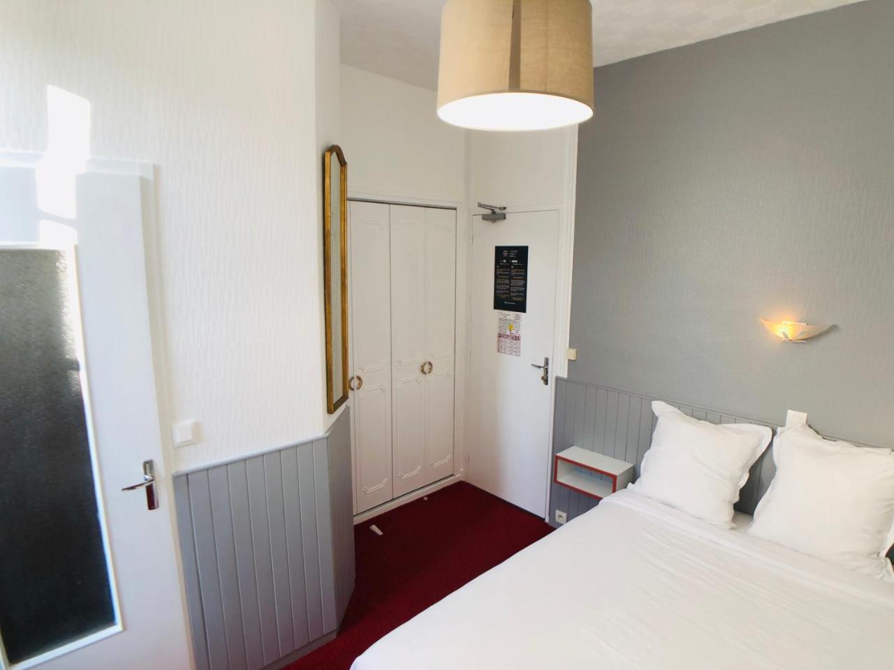 Cit'Hotel Le Volney 쏘뮤흐 외부 사진