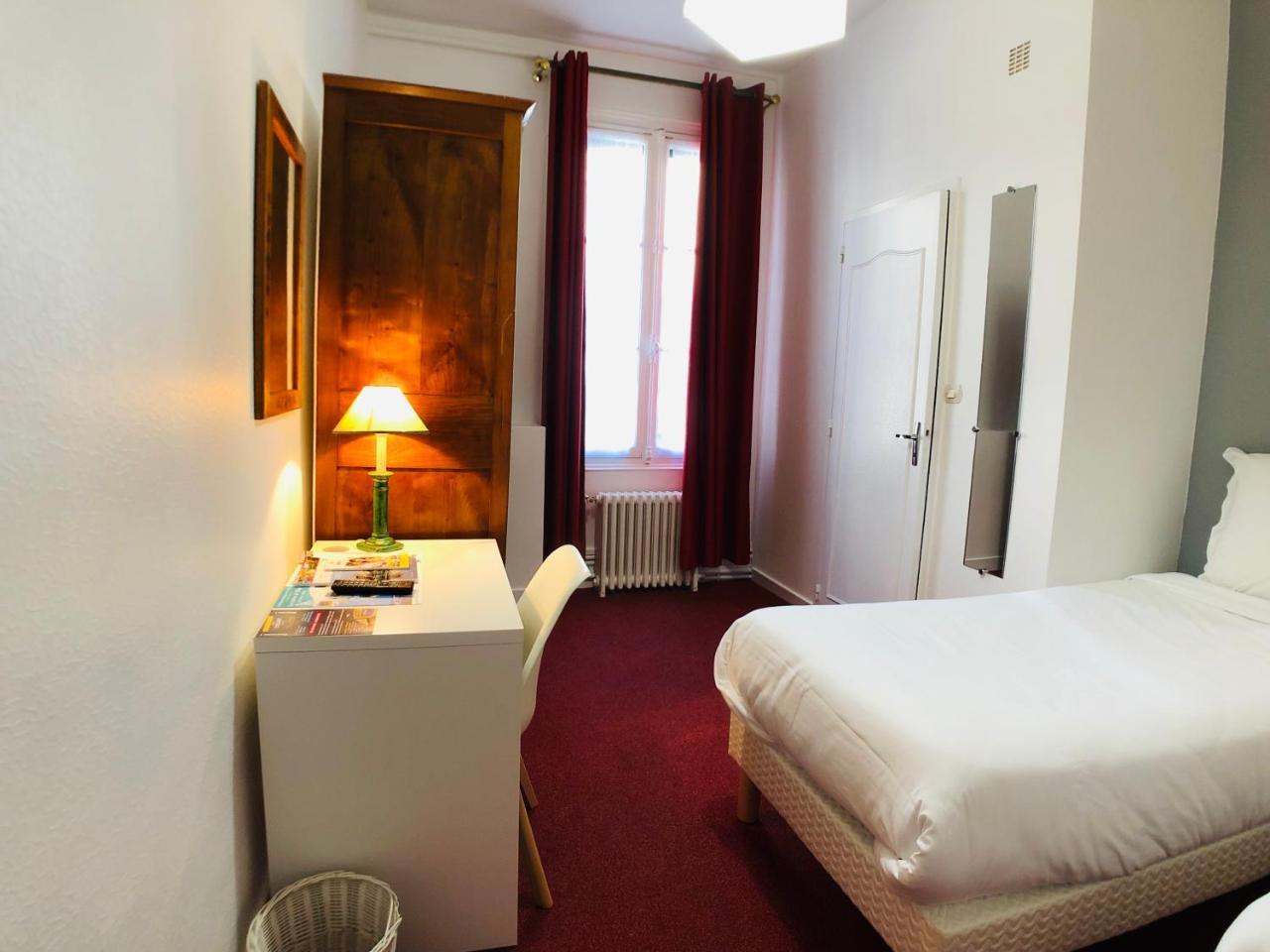 Cit'Hotel Le Volney 쏘뮤흐 외부 사진